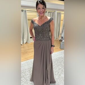 Mother of Bride/Groom dress size 6